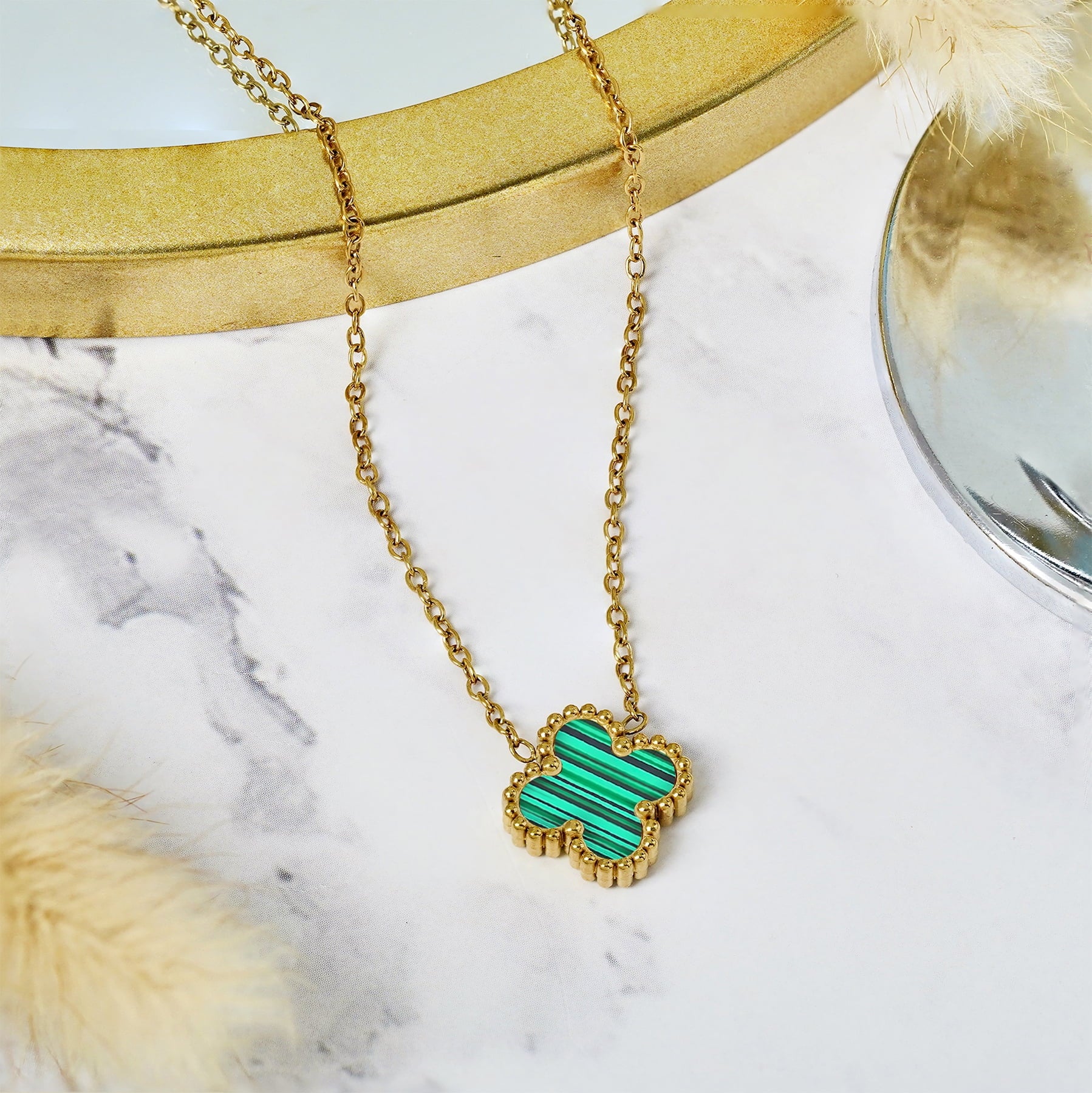 Blue Flower Pendant Necklace in Yellow Gold Plated