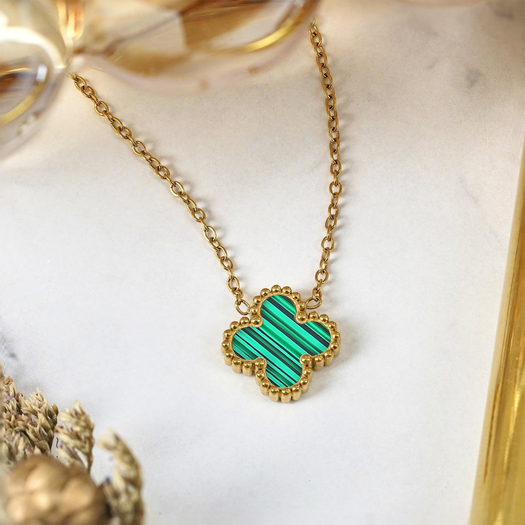 Blue Flower Pendant Necklace in Yellow Gold Plated